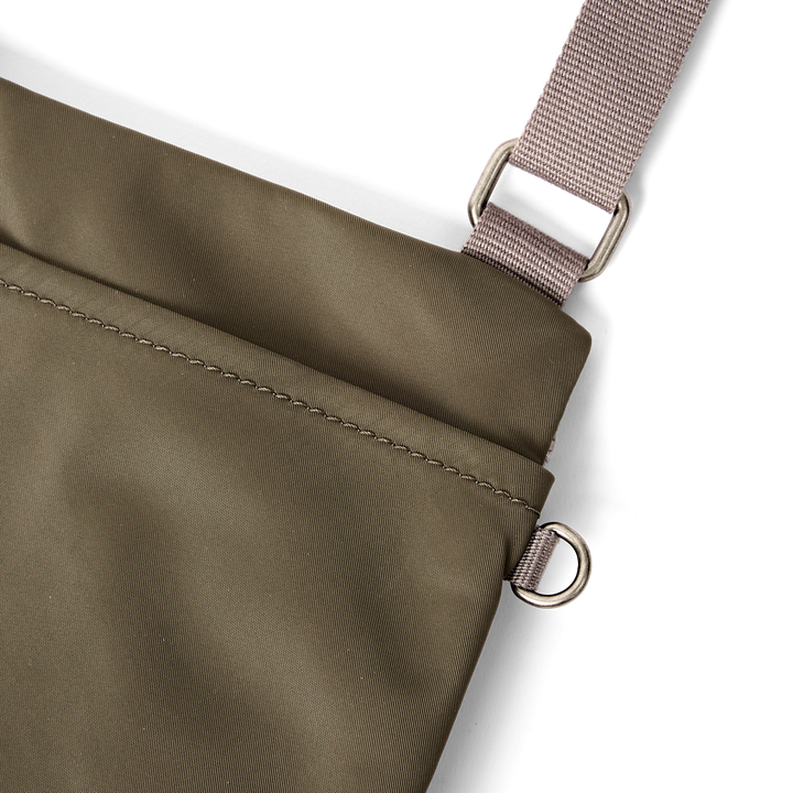 Chelsea B Crossbody Bag in Army