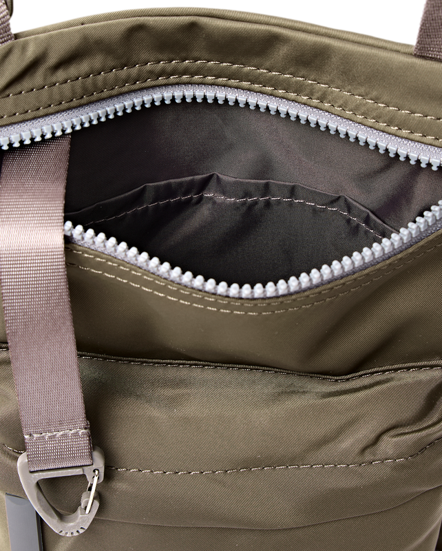 Chelsea B Crossbody Bag in Army