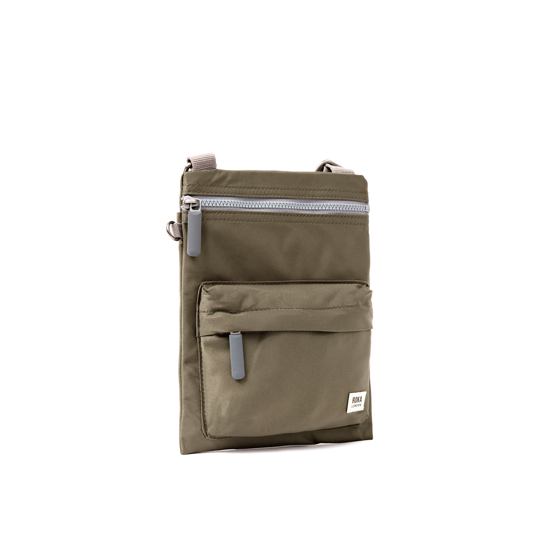 Chelsea B Crossbody Bag in Army