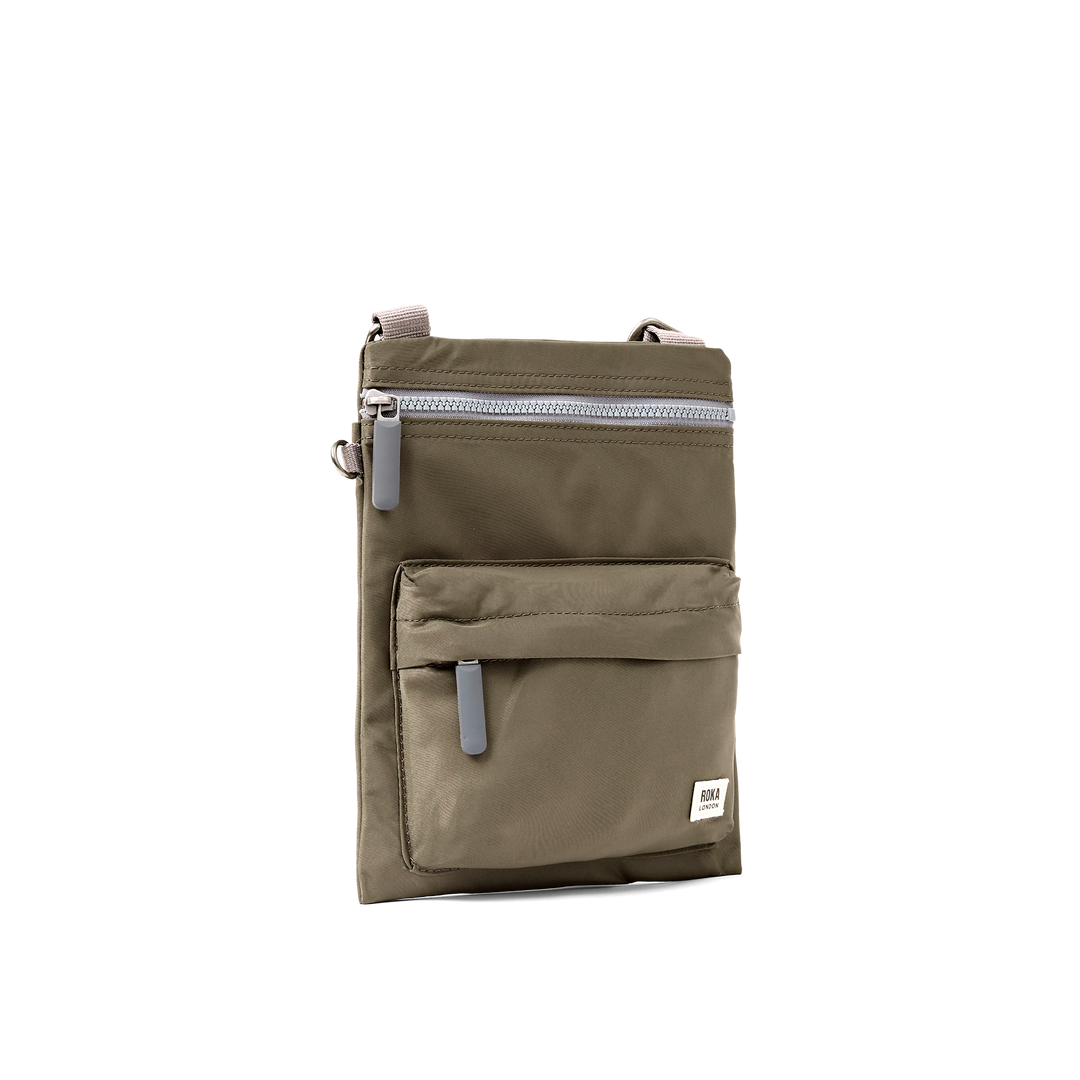 Chelsea B Crossbody Bag in Army