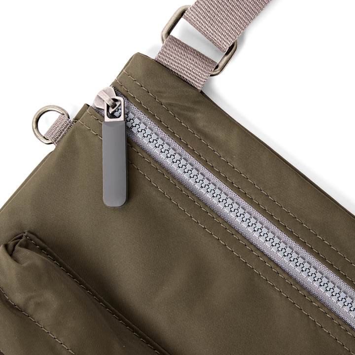 Chelsea B Crossbody Bag in Army