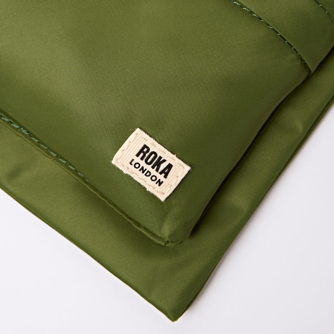 Chelsea B Crossbody Bag in Avocado