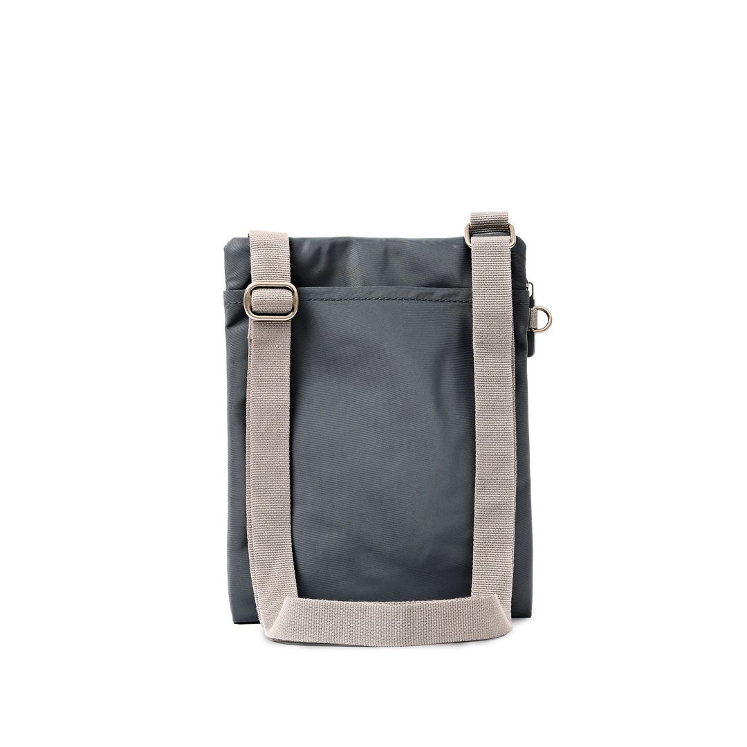 Chelsea B Crossbody Bag in Beluga