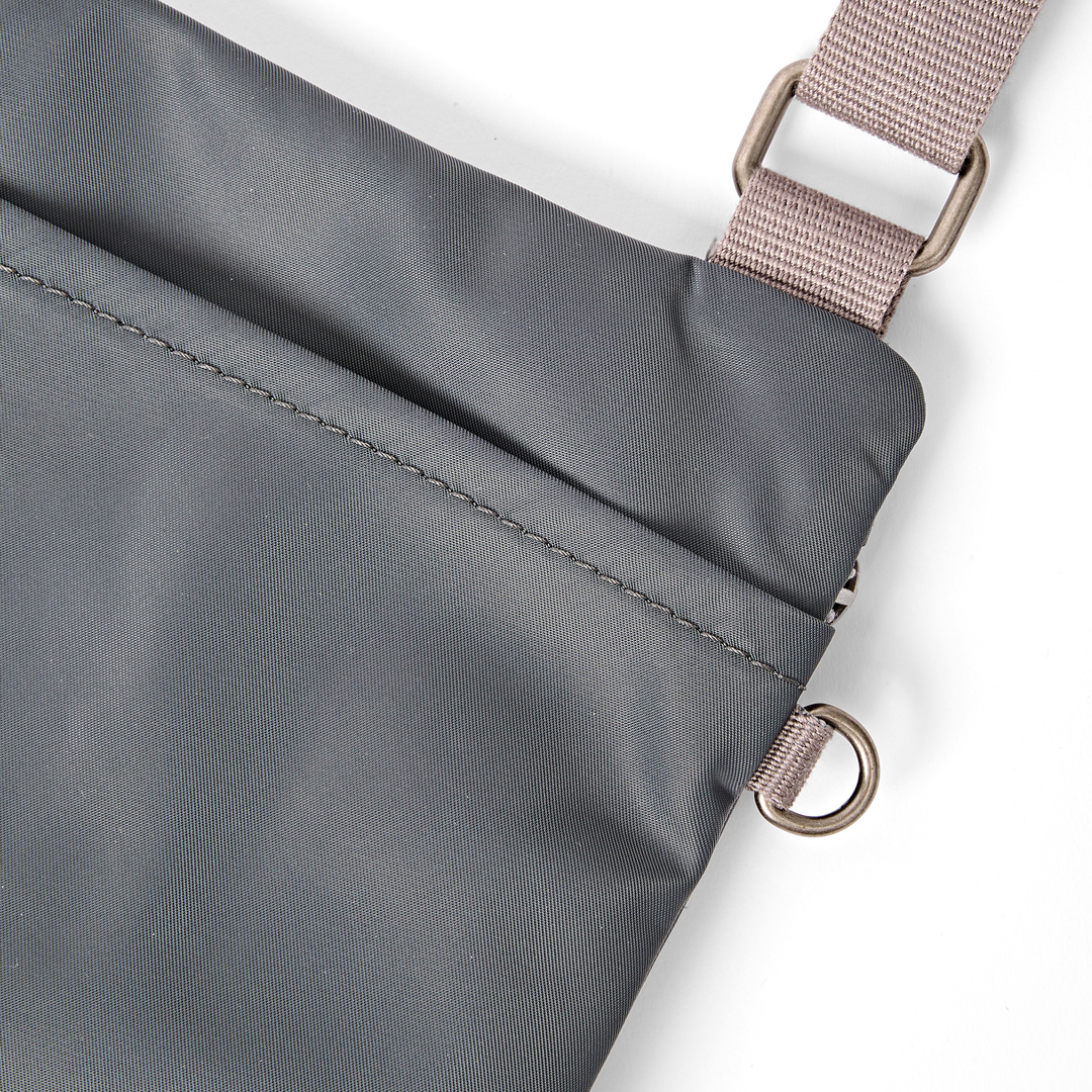 Chelsea B Crossbody Bag in Beluga