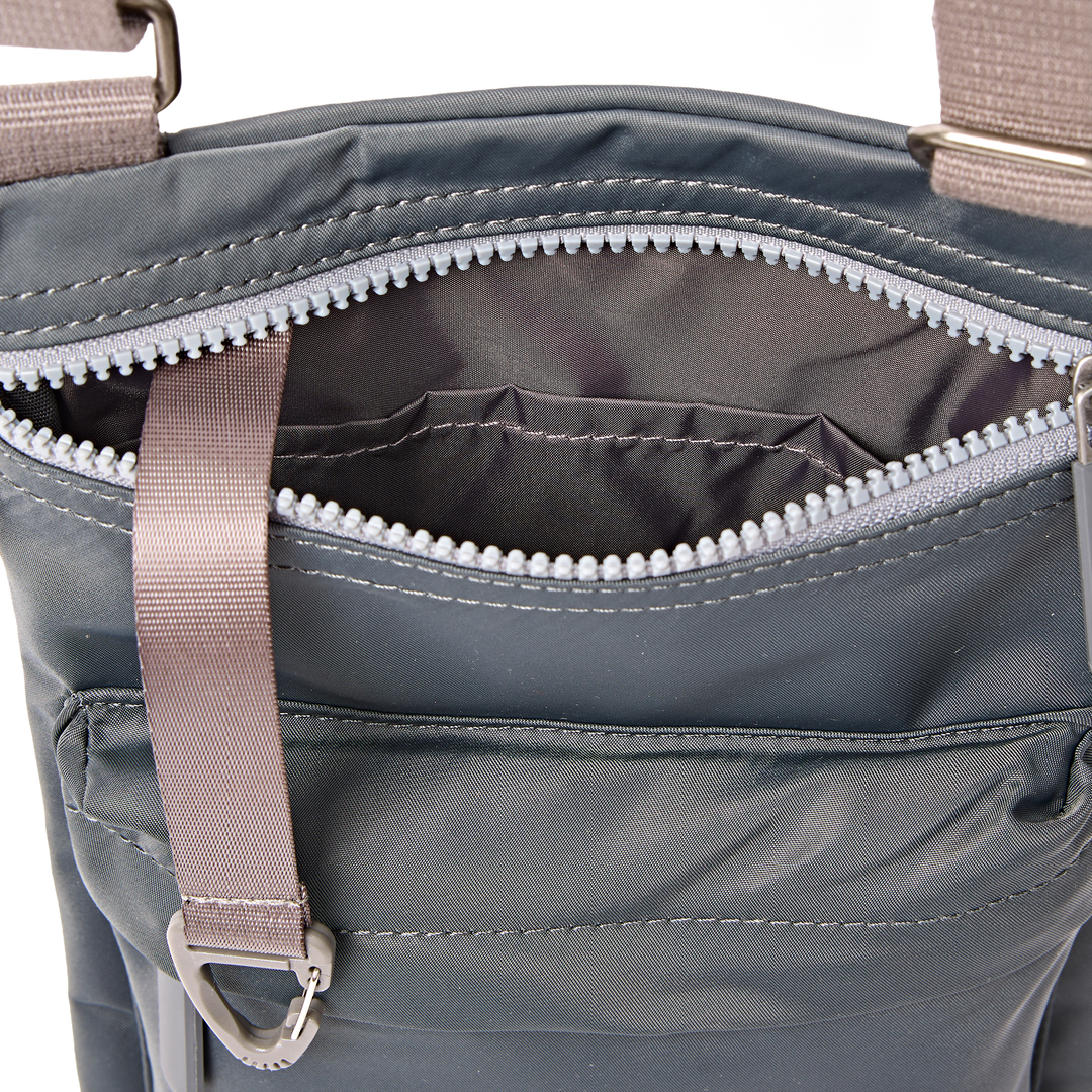 Chelsea B Crossbody Bag in Beluga