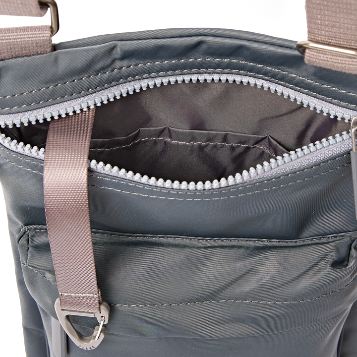 Chelsea B Crossbody Bag in Beluga