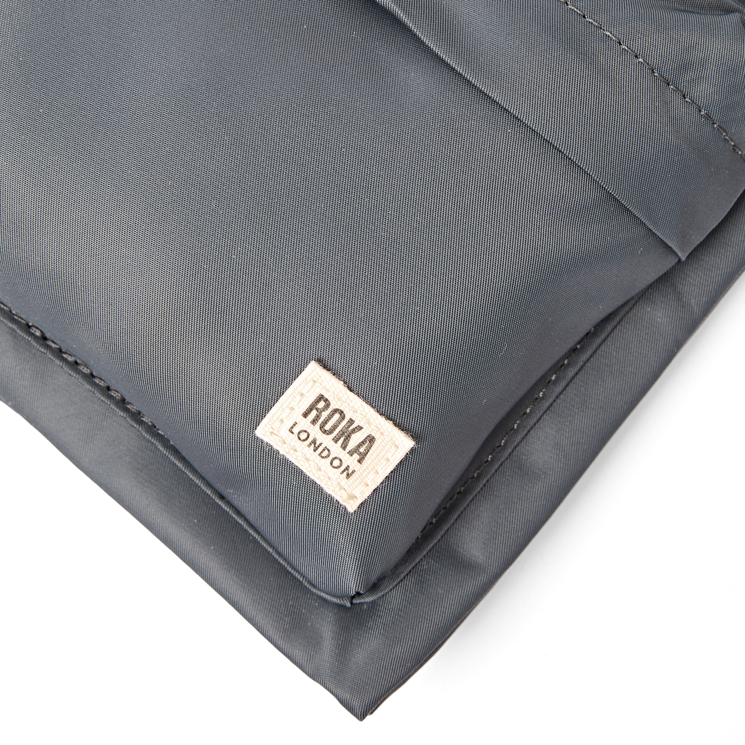 Chelsea B Crossbody Bag in Beluga
