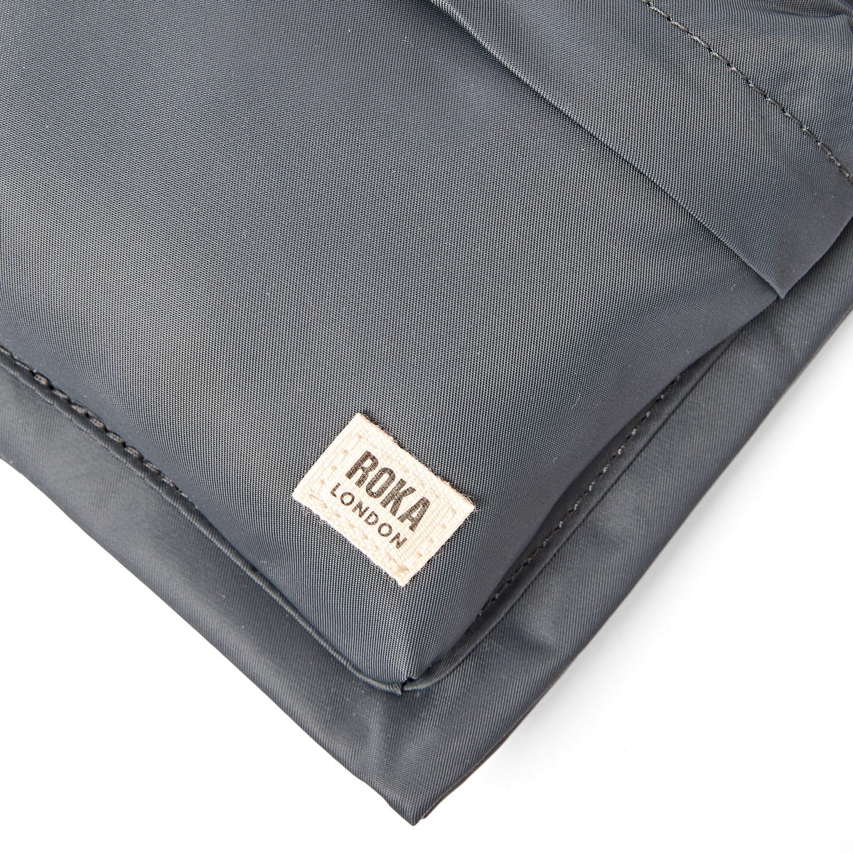Chelsea B Crossbody Bag in Beluga