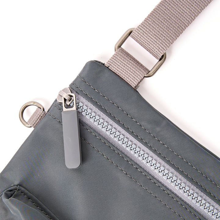 Chelsea B Crossbody Bag in Beluga