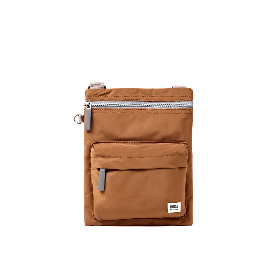 Chelsea B Crossbody Bag in Biscuit