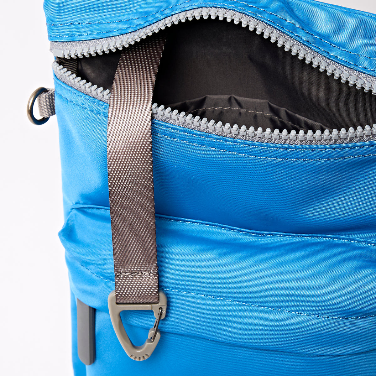 Chelsea B Crossbody Bag in Malibu Blue