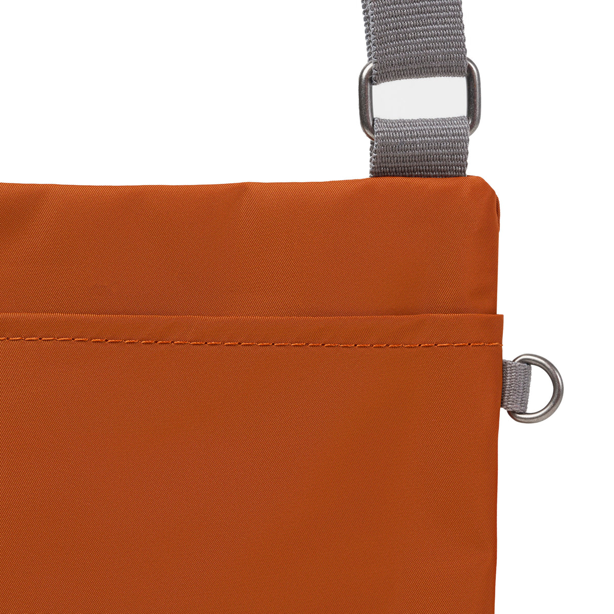 Chelsea B Crossbody Bag in Bran