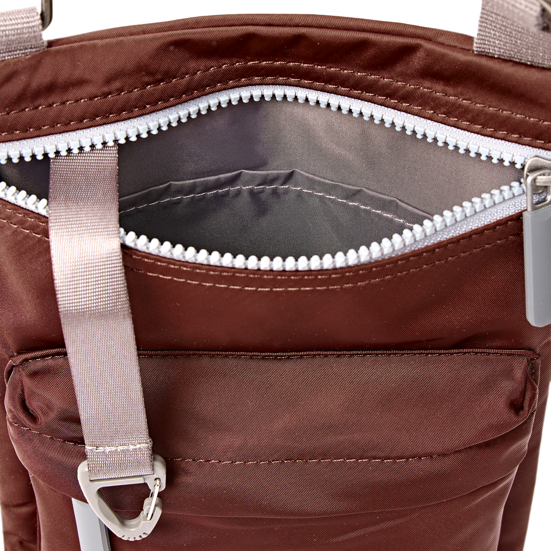 Chelsea B Crossbody Bag in Rocky Road