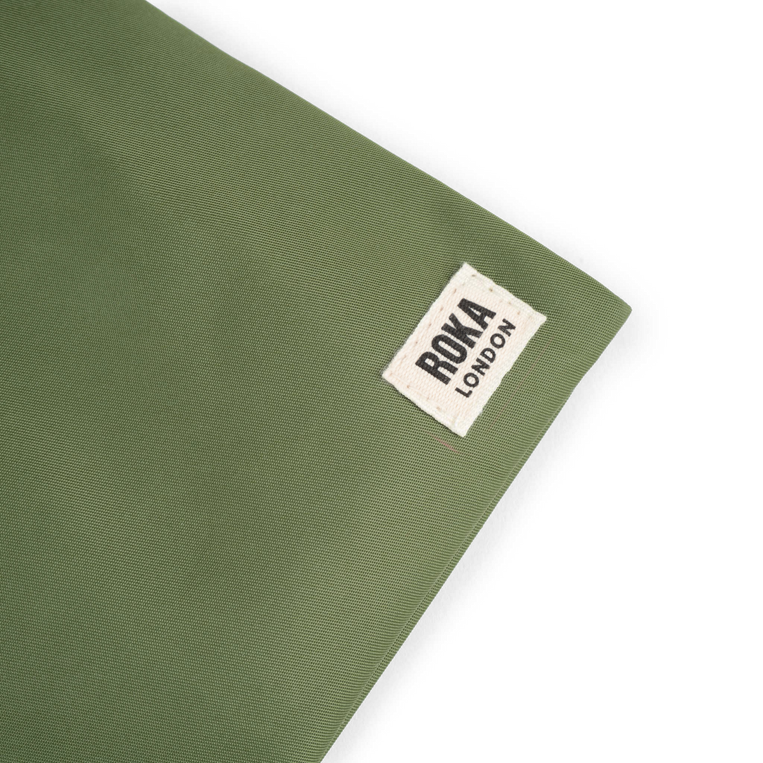 Chelsea Pocket Sling Bag in Avocado