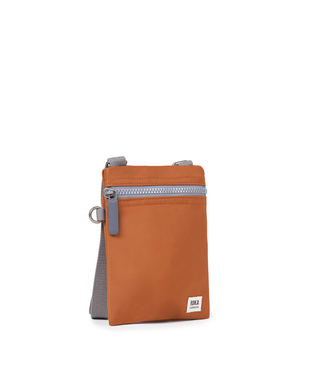 Chelsea Pocket Sling Bag in Bran