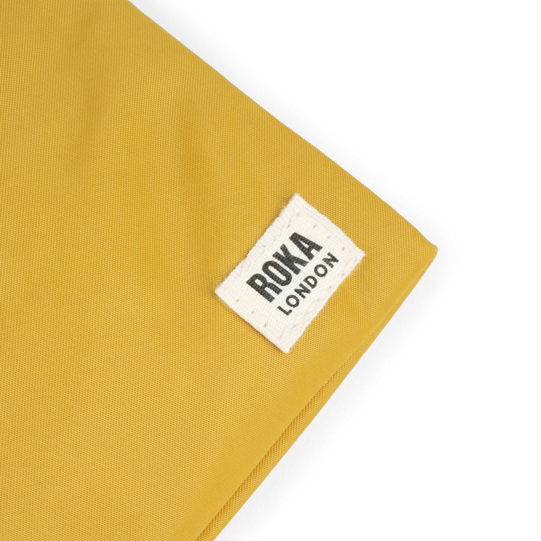Chelsea Pocket Sling Bag in Corn