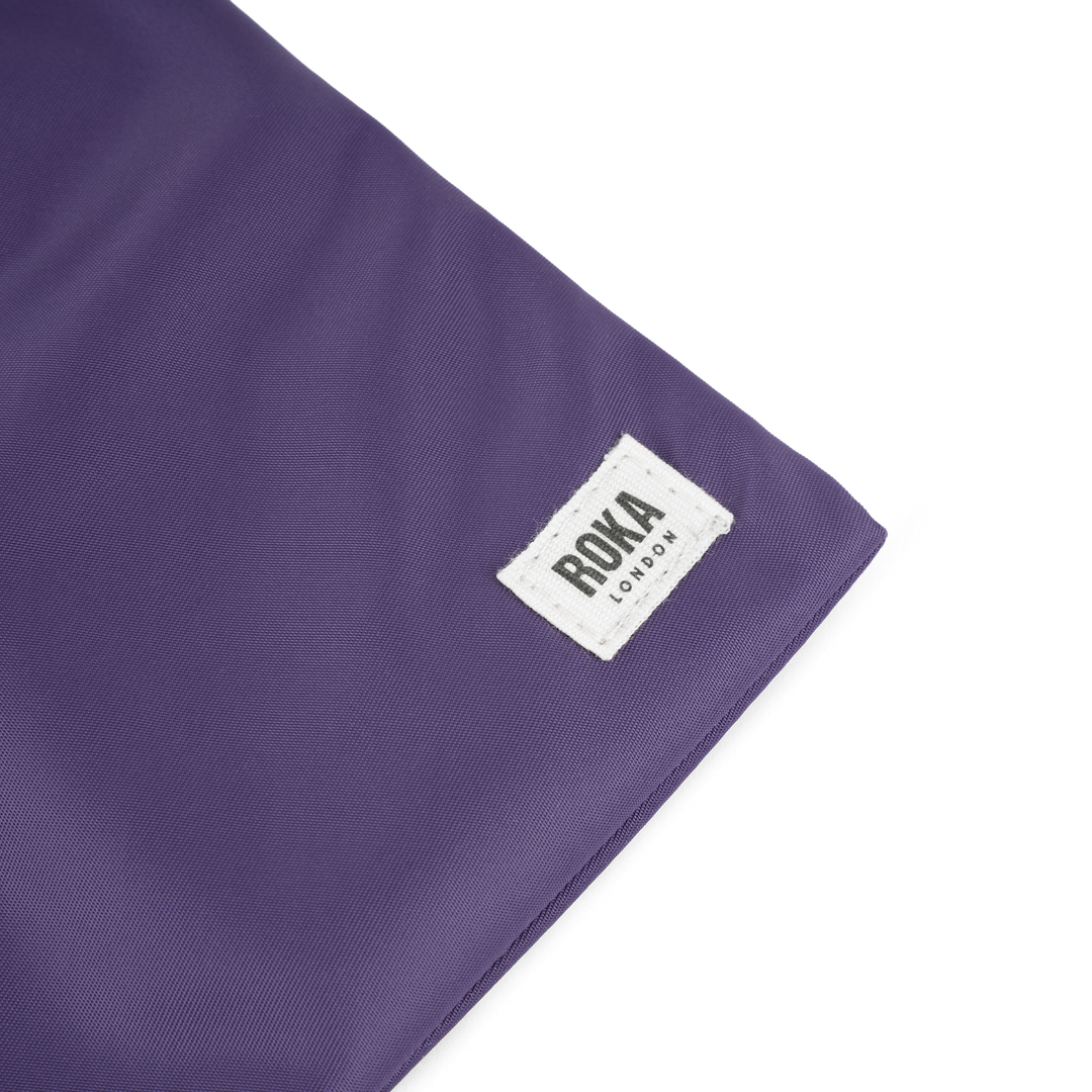 Chelsea Pocket Sling Bag in Mulberry