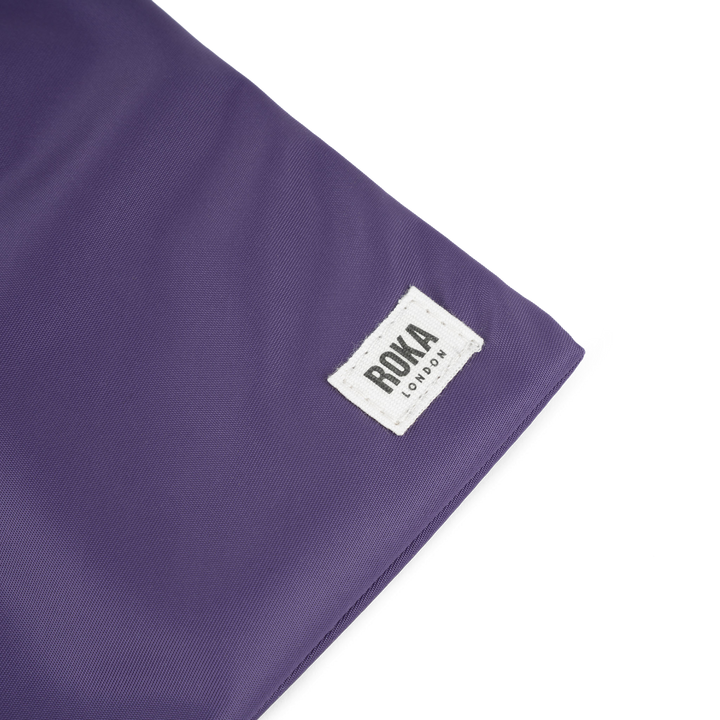 Chelsea Pocket Sling Bag in Mulberry