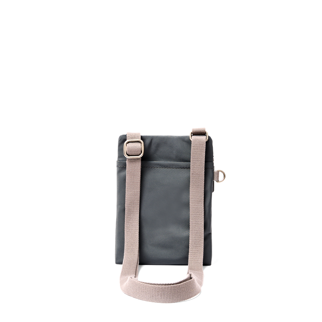 Chelsea Pocket Sling Bag in Beluga