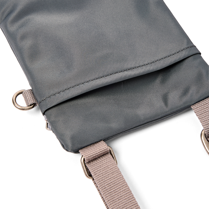 Chelsea Pocket Sling Bag in Beluga