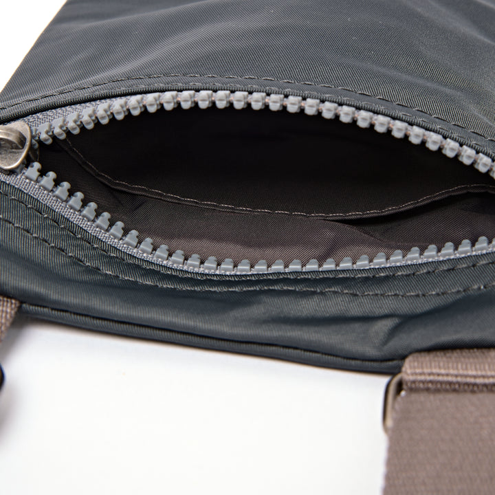 Chelsea Pocket Sling Bag in Beluga