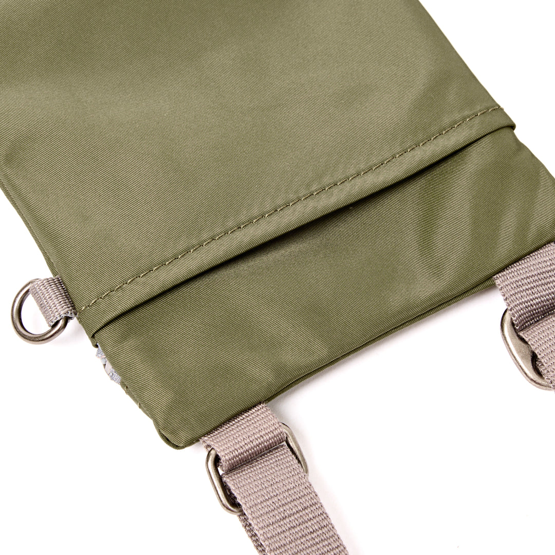 Chelsea Pocket Sling Bag in Chive