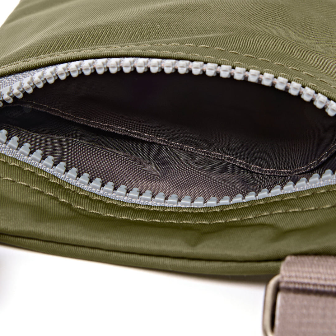 Chelsea Pocket Sling Bag in Chive
