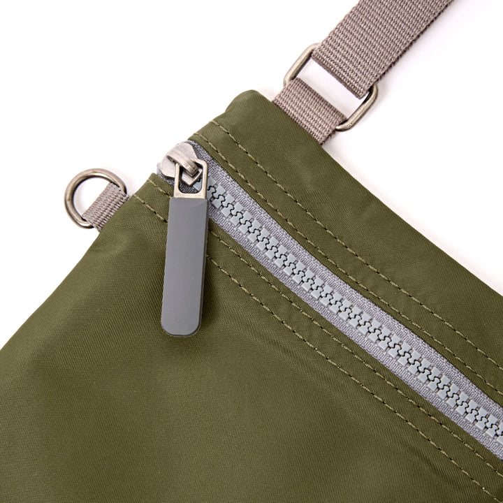 Chelsea Pocket Sling Bag in Chive