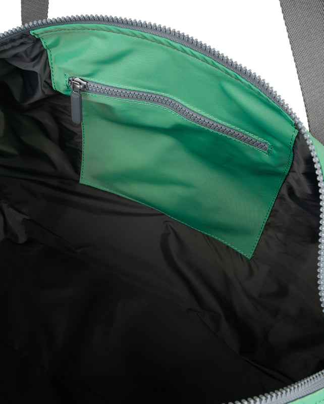 City Duffel Bag in Matcha