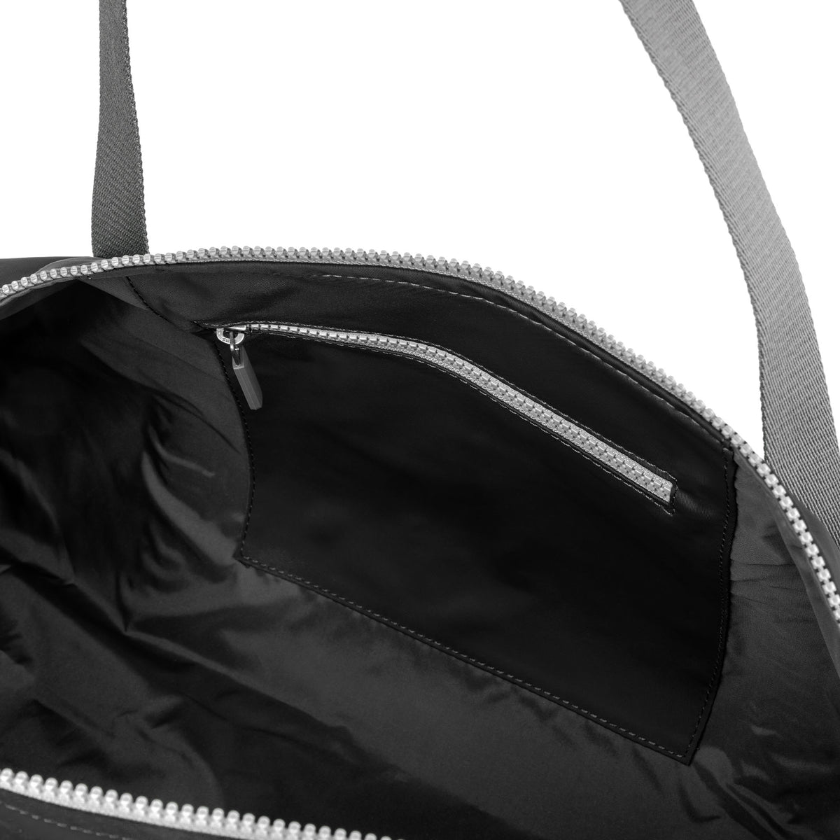 City Duffel Bag in Black