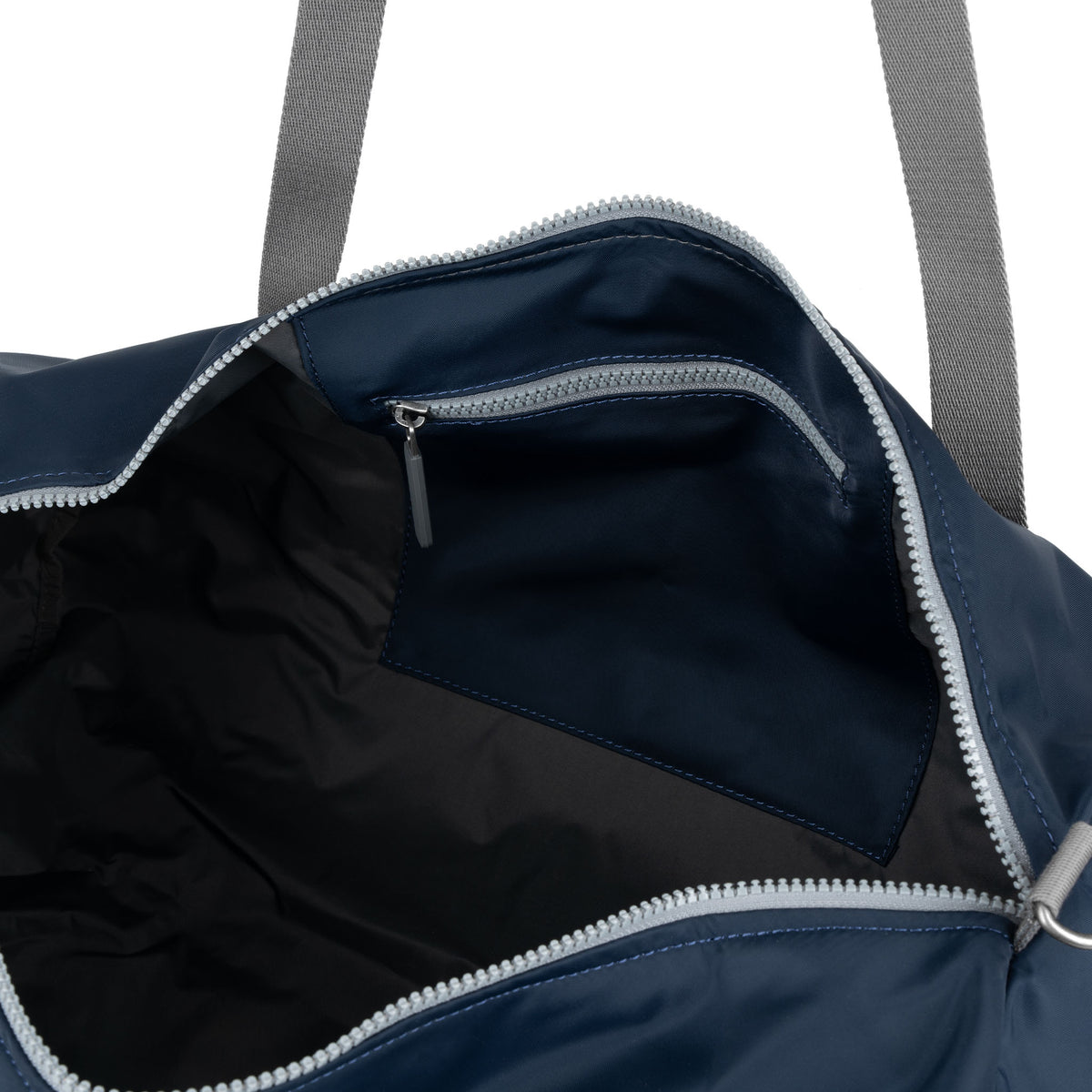 City Duffel Bag in Midnight