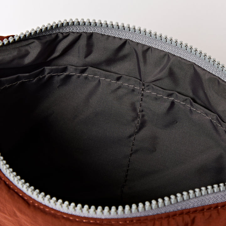 Farringdon Half Moon Bag in Henna