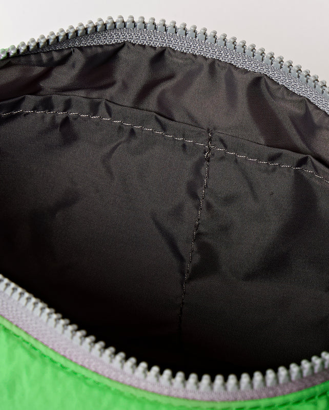 Farringdon Half Moon Bag in Online Lime