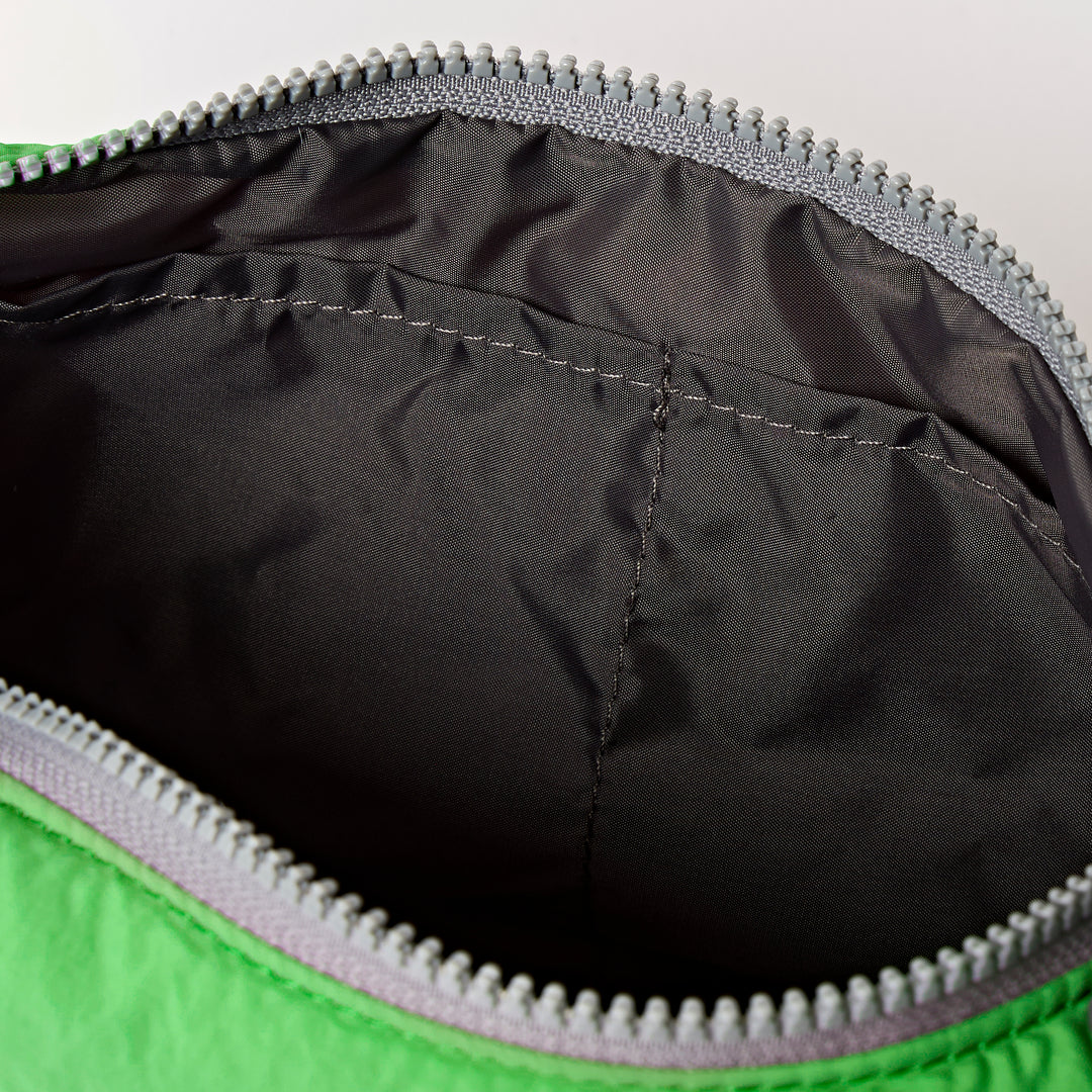 Farringdon Half Moon Bag in Online Lime