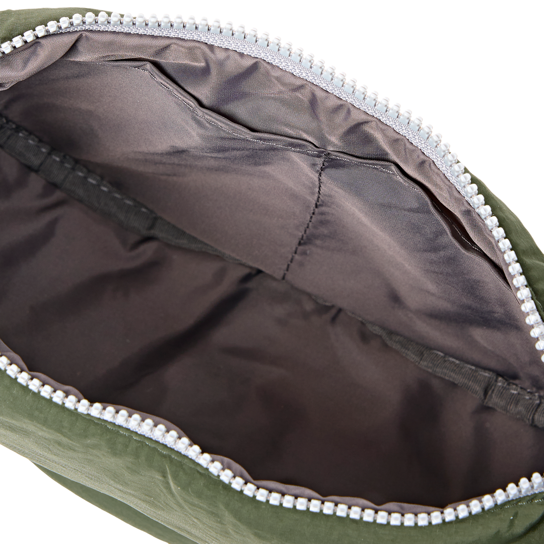 Farringdon Half Moon Bag in Olive
