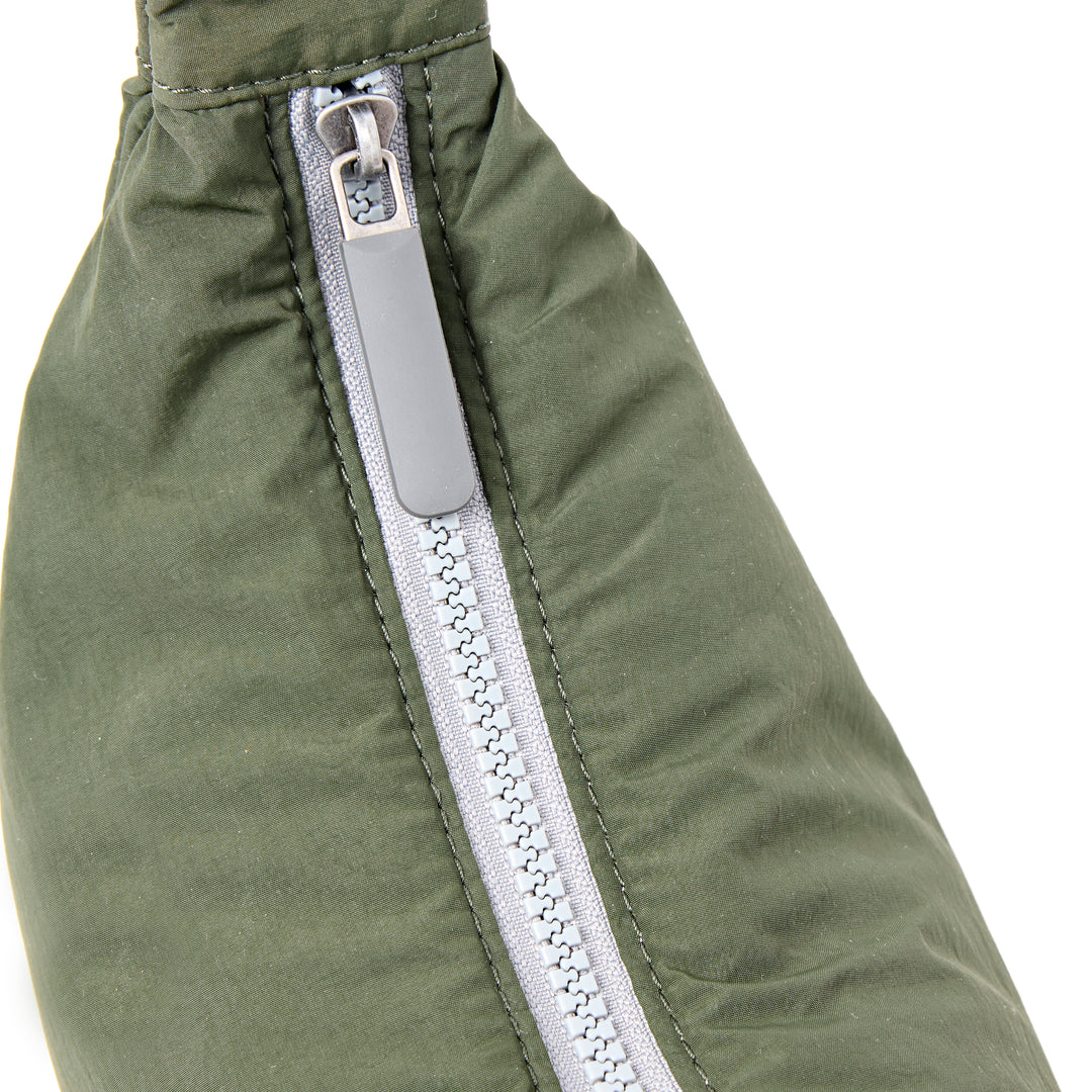 Farringdon Half Moon Bag in Olive