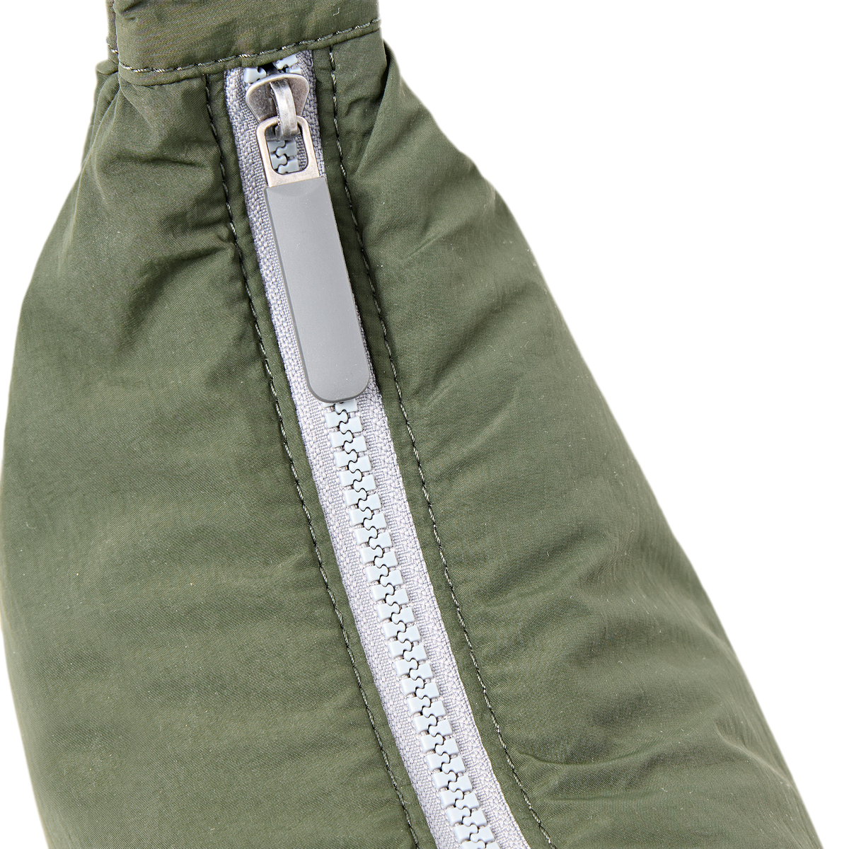 Farringdon Half Moon Bag in Olive