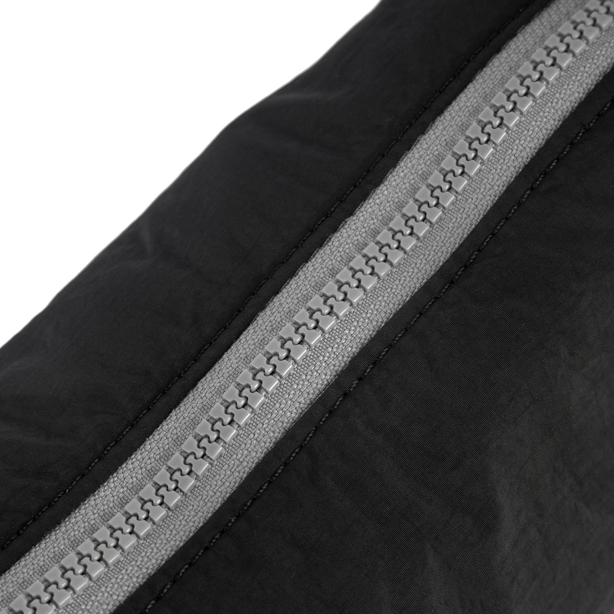 Farringdon Half Moon Bag in Black