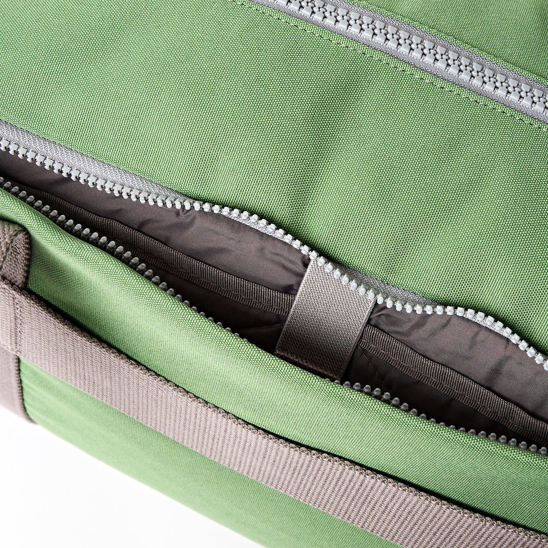 Gatwick Carry-On Duffel Bag in Artichoke