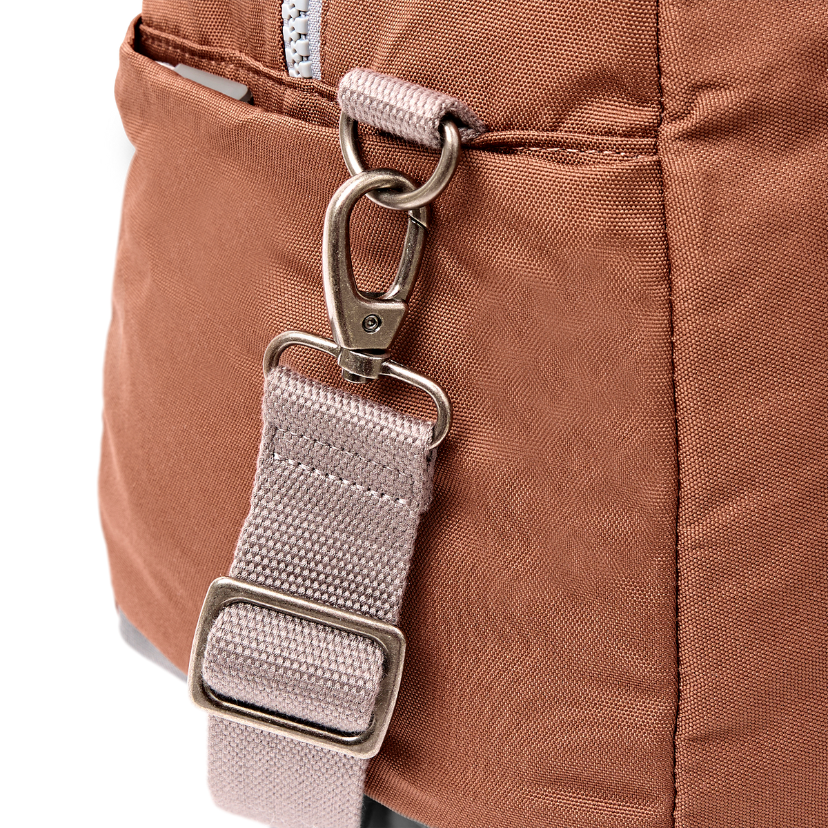 Gatwick Carry-On Duffel Bag in Cinnamon