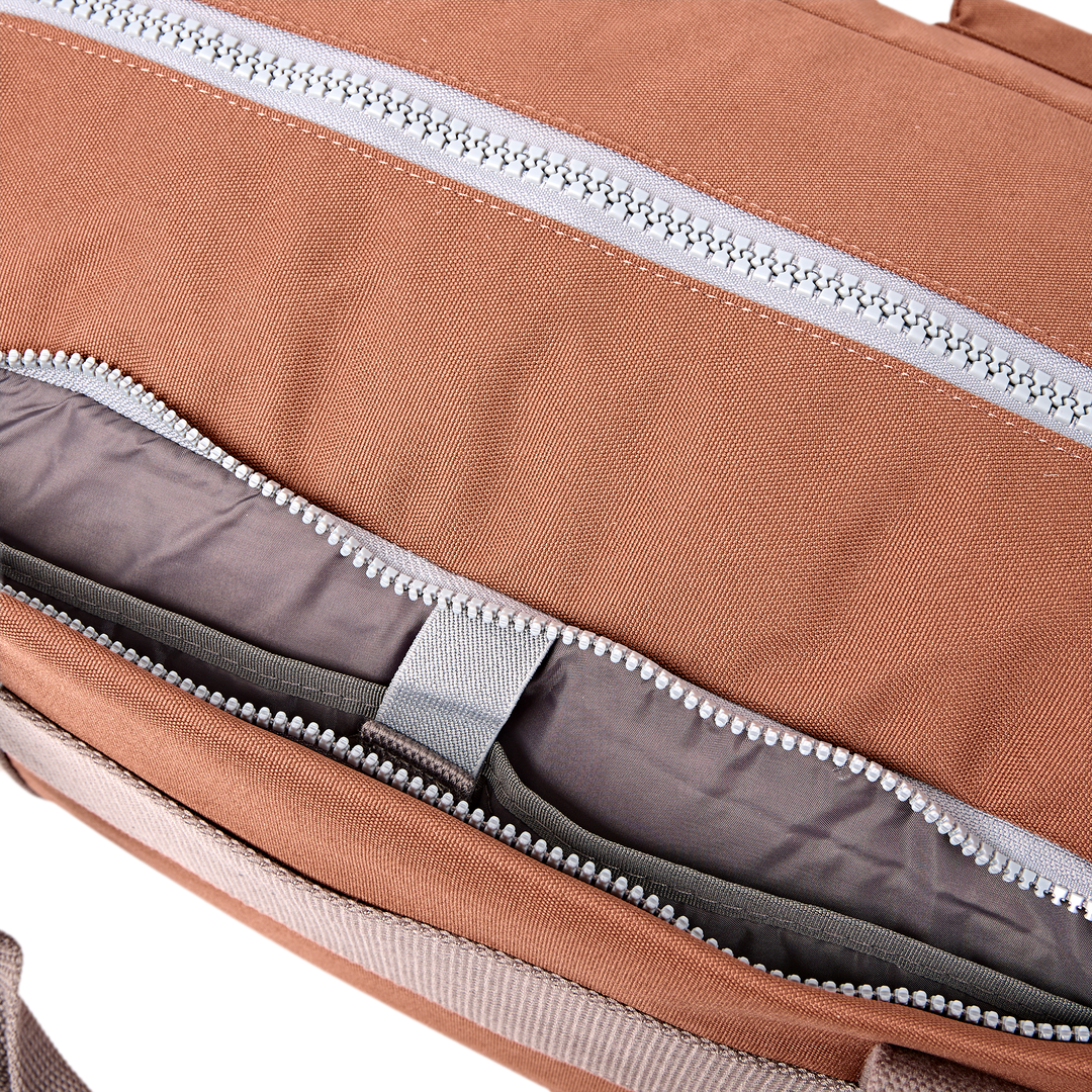 Gatwick Carry-On Duffel Bag in Cinnamon