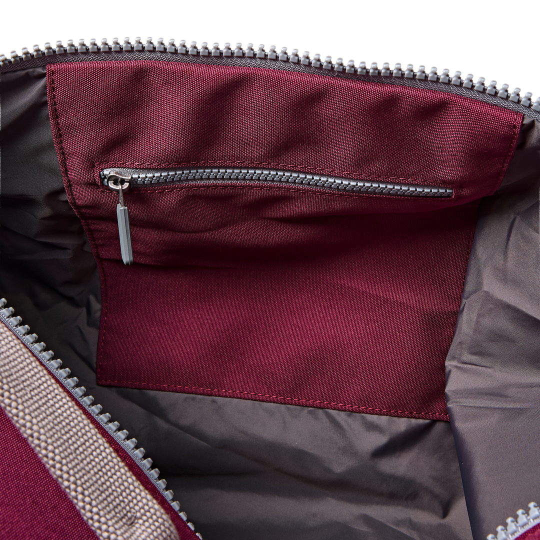 Heathrow Duffel Bag Backpack in Cherry Lacquer