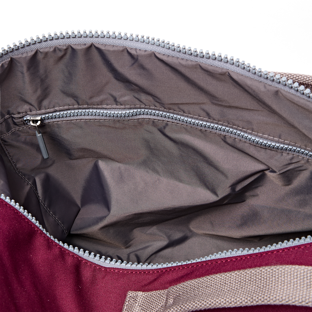 Heathrow Duffel Bag Backpack in Cherry Lacquer
