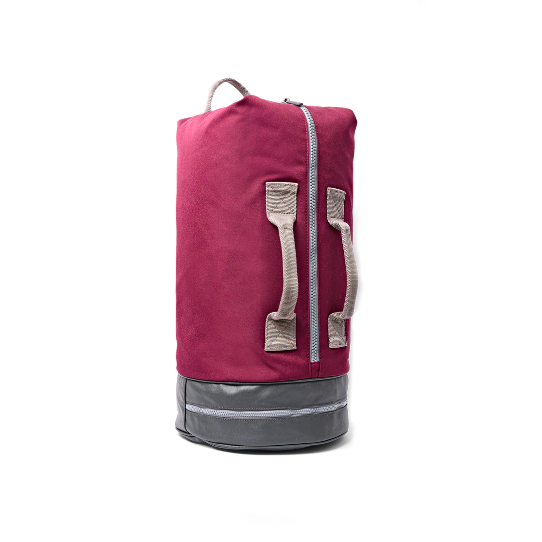 Heathrow Duffel Bag Backpack in Cherry Lacquer