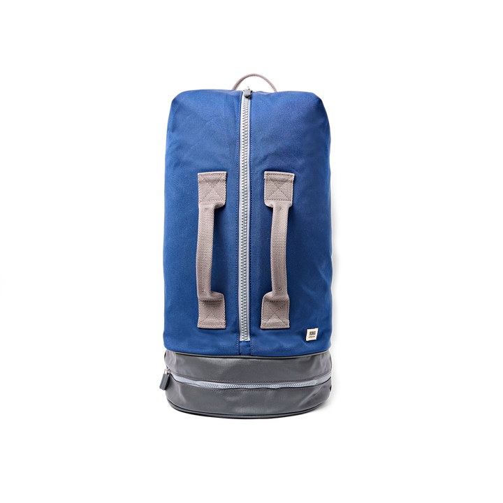 Heathrow Duffel Bag Backpack in Crisp Blue