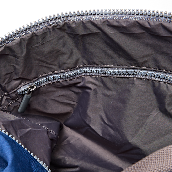 Heathrow Duffel Bag Backpack in Crisp Blue