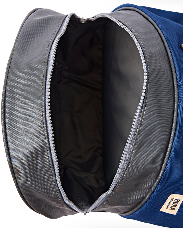 Heathrow Duffel Bag Backpack in Crisp Blue