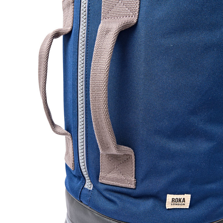 Heathrow Duffel Bag Backpack in Crisp Blue