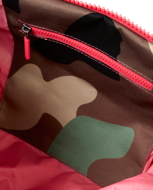 Heathrow Duffel Bag Backpack in Vintage Camo