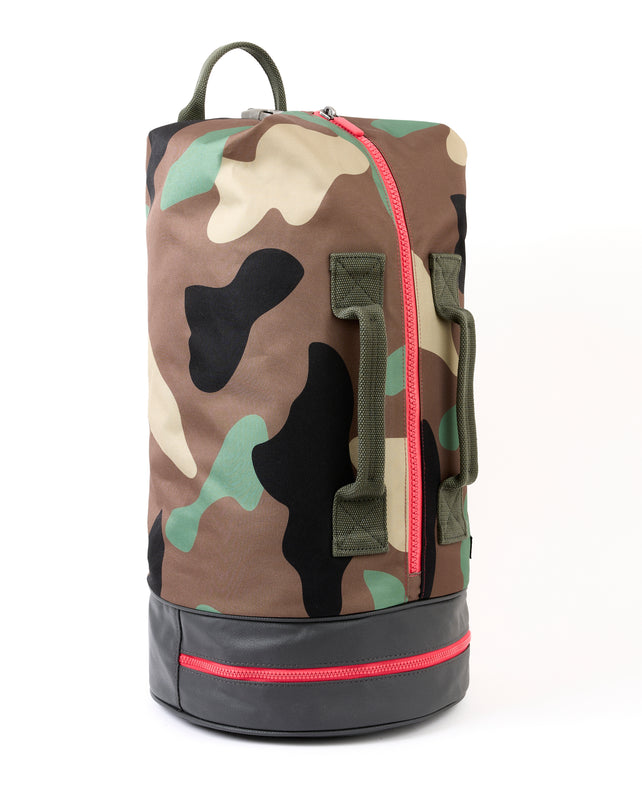 Heathrow Duffel Bag Backpack in Vintage Camo